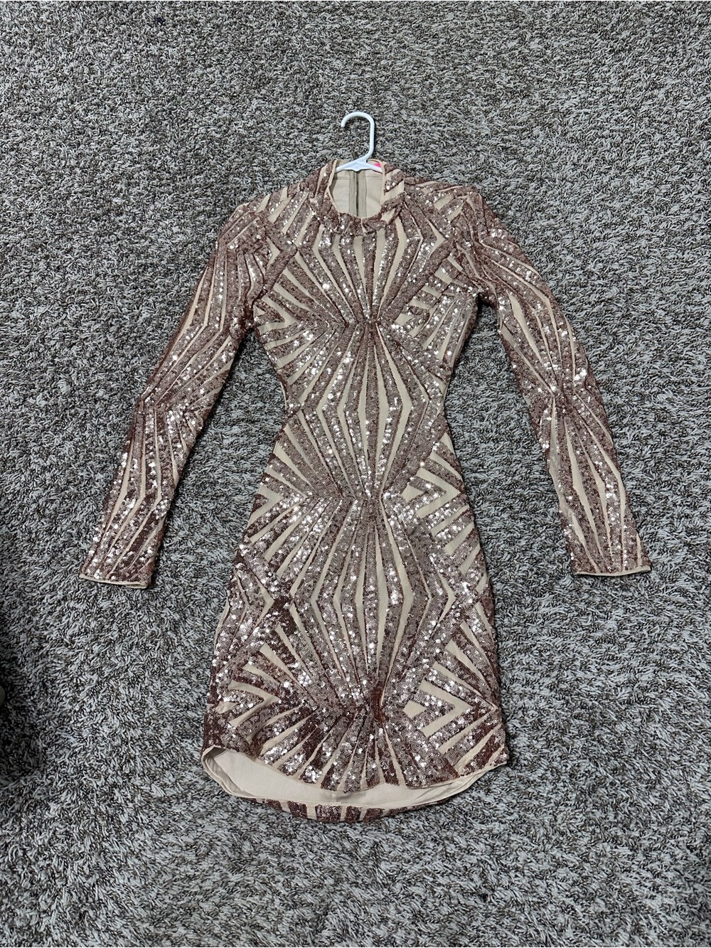 Xtaren Rose Gold Sequin Long-Sleeve Mini Dress medium. Worn once!